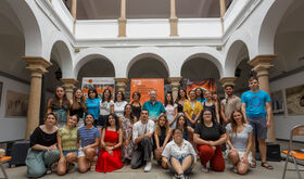 El Festival de Mrida abre sus puertas a jvenes de todo el mundo para vivir una experiencia nica en torno a las artes escnicas El Festival de Mrida abre sus puertas a jvenes de todo el mundo para vivir una experiencia nica en torno a las artes escnicas