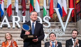La Fundacin Yuste convoca 10 becas Premio Europeo Carlos V Mario Draghi La Fundacin Yuste convoca 10 becas Premio Europeo Carlos V Mario Draghi